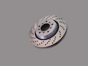 Disques de frein AV (diamètre 325/28) Percés et renforcés   2 x 275.00 HT - 550.00 HT 